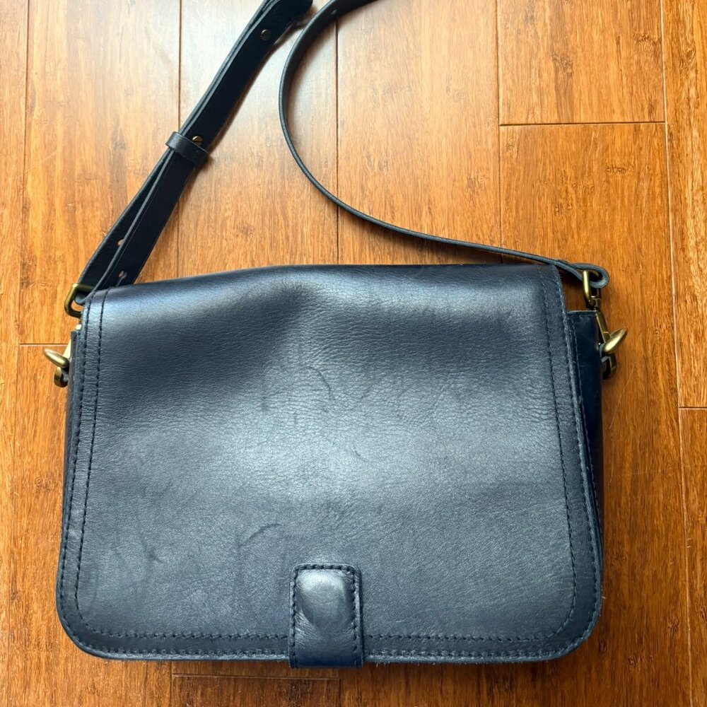 Madewell transport flap shoulder bag black